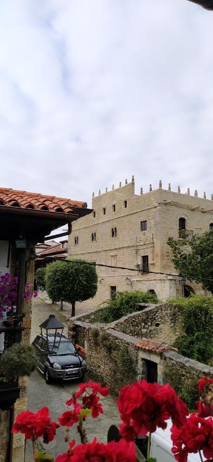 Hospedaje Octavio Santillana del Mar Esterno foto