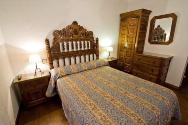 Hospedaje Octavio Santillana del Mar Esterno foto