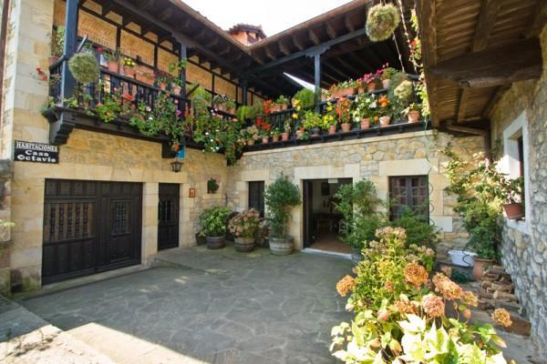 Hospedaje Octavio Santillana del Mar Esterno foto